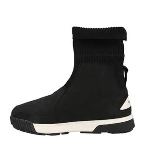 The North Face woman’s winter boots.